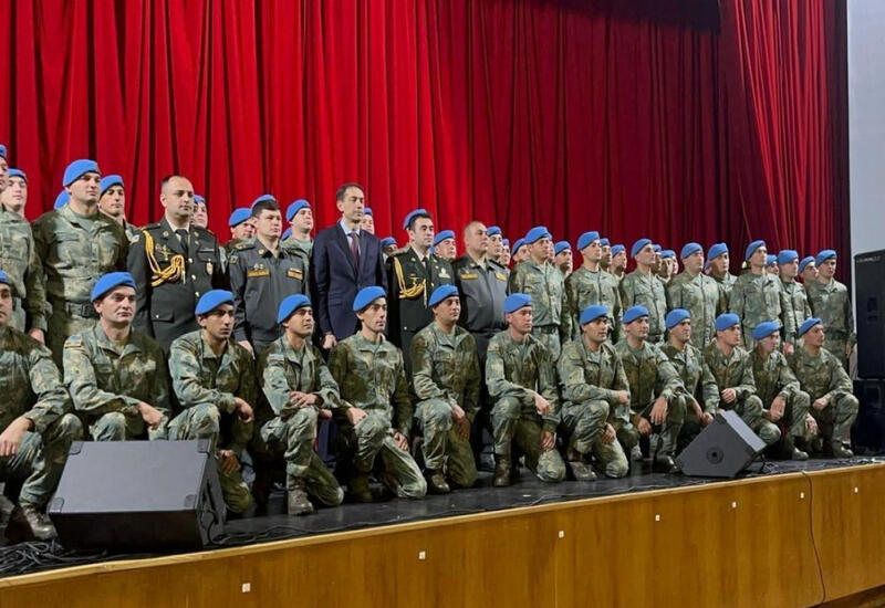Рахман Мустафаев встретился с военнослужащими ВС Азербайджана, которые примут участие в параде в Москве