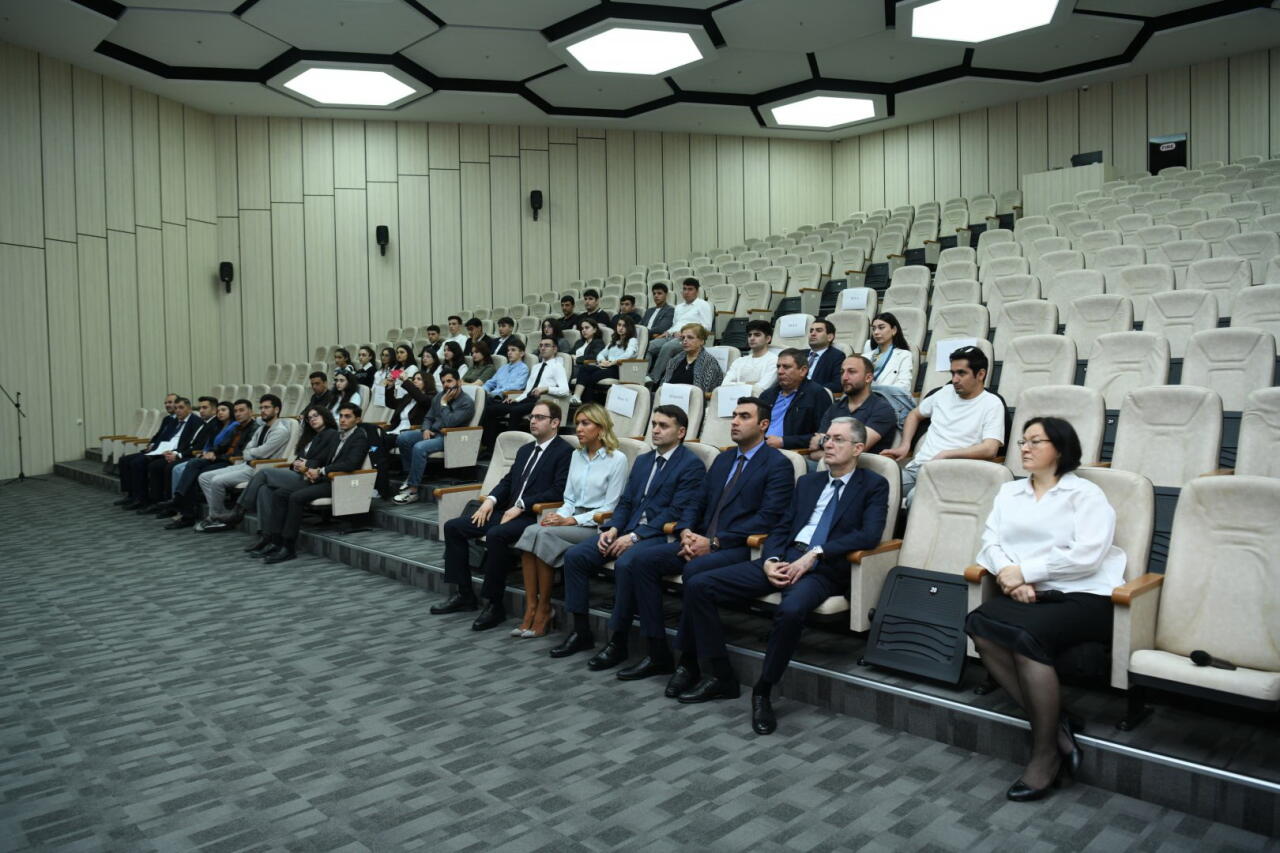 В Азербайджане прошел тренинг для представителей СМИ и молодежи