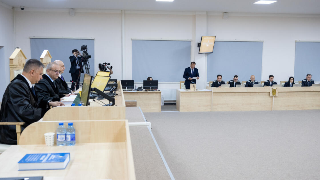Ruben Vardanyanın məhkəməsində zərərçəkmiş şəxslər ifadə veriblər