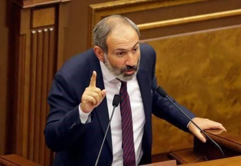 Paşinyan parlamentdə deputata hücum çəkdi