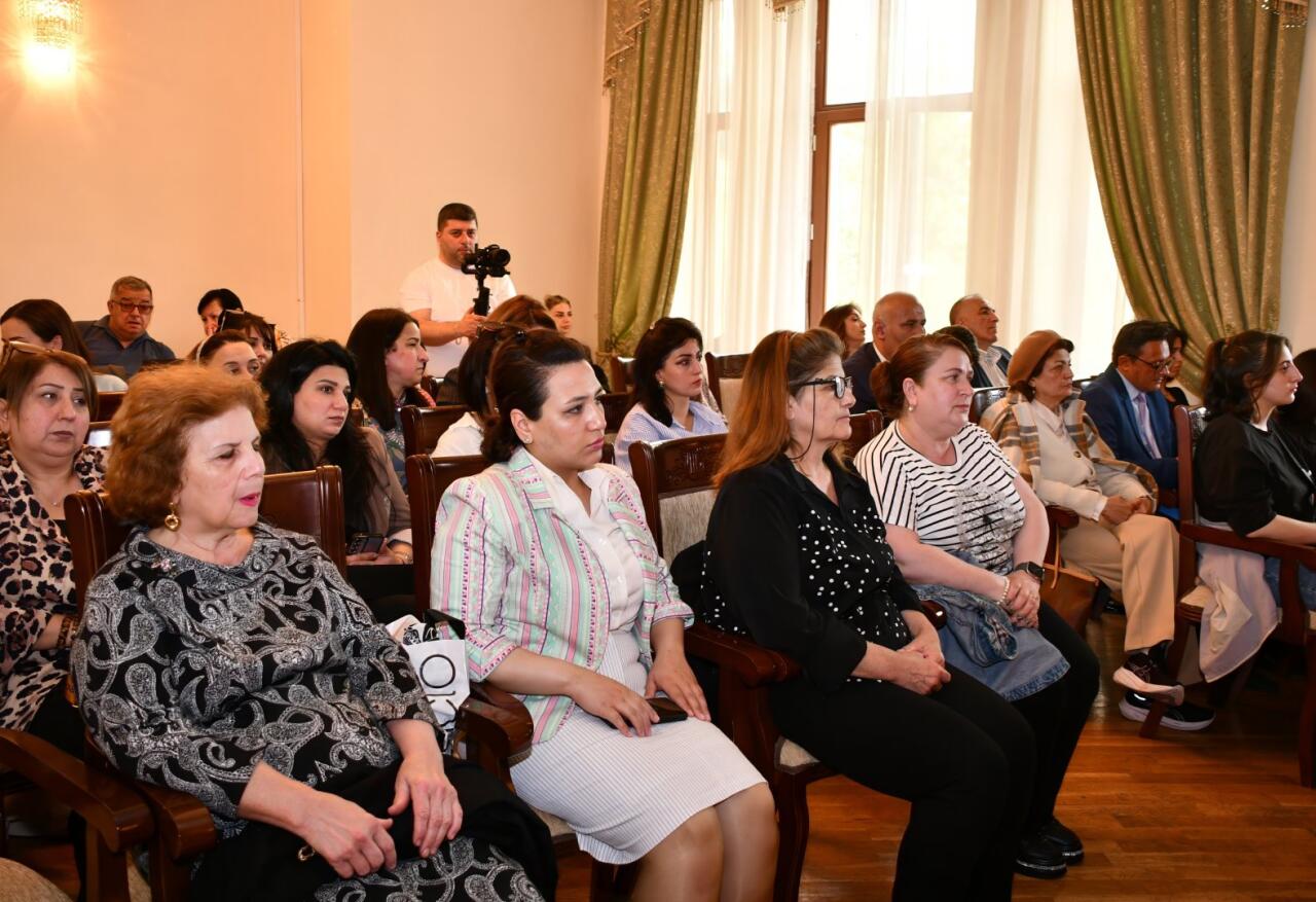 Семинар "Гейдар Алиев и азербайджанская культура" прошел в Баку
