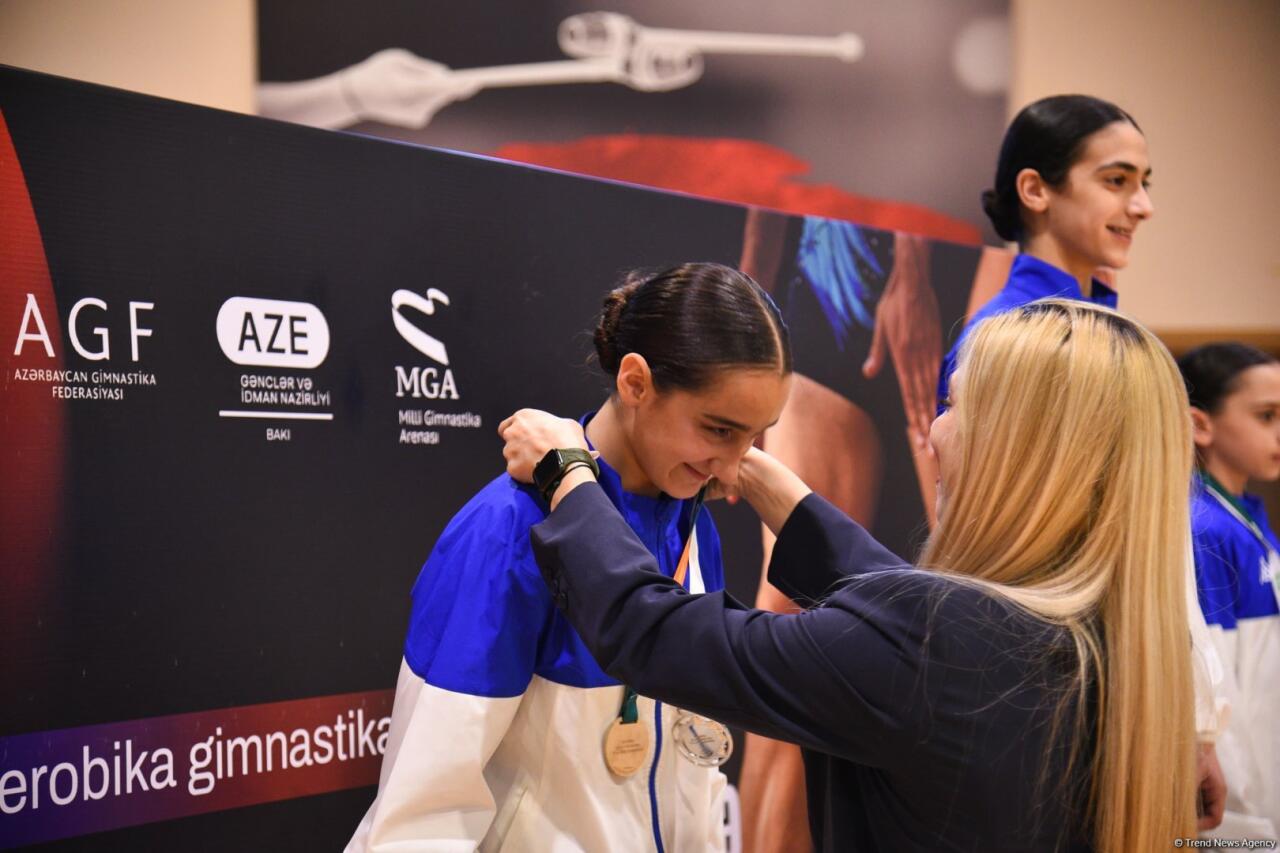 Награждены победители 9-го чемпионата страны и Первенства Баку по аэробной гимнастике