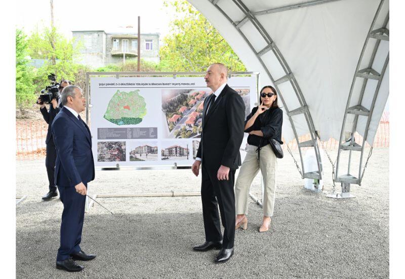 Prezident İlham Əliyev və Birinci xanım Mehriban Əliyeva Şuşada inşa ediləcək dördüncü yaşayış kompleksinin təməlqoyma mərasimində iştirak ediblər