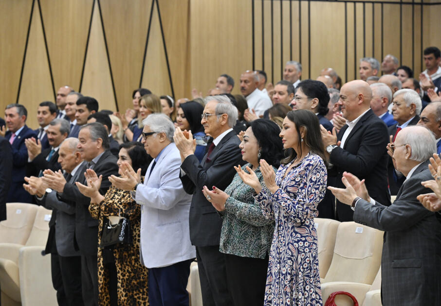 Prezident İlham Əliyev və birinci xanım Mehriban Əliyeva Ağdam Muğam Mərkəzinin açılışında iştirak ediblər
