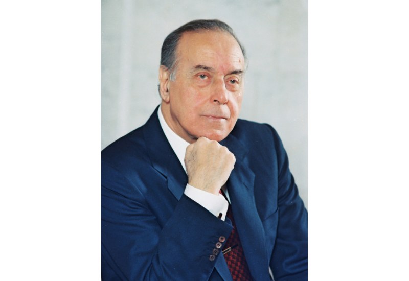 Konstitusiya və suverenlik: Heydər Əliyev siyasi irsinin təməl sütunları
