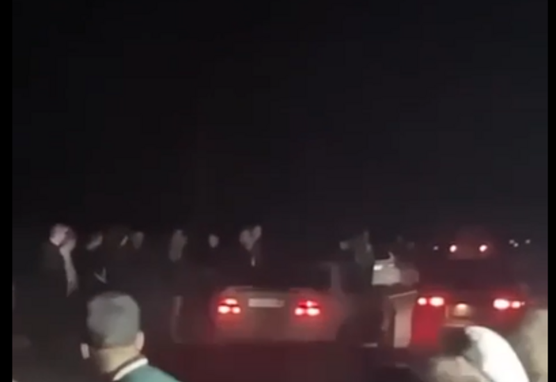 Машина влетела в толпу во время драг-заезда