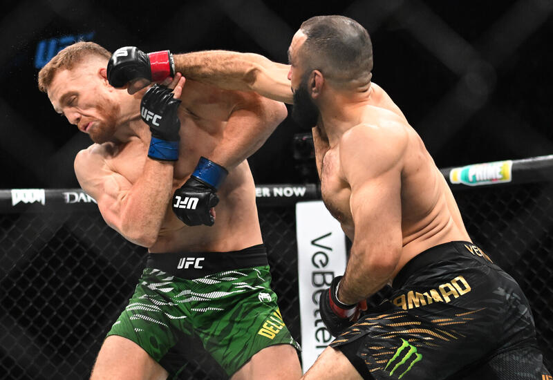 Американский боец потерял титул UFC в первой защите