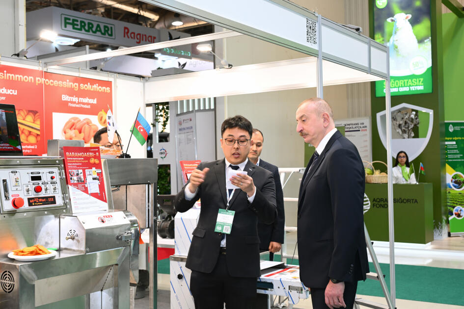 Президент Ильхам Алиев ознакомился с выставками InterFood Azerbaijan и Caspian Agro