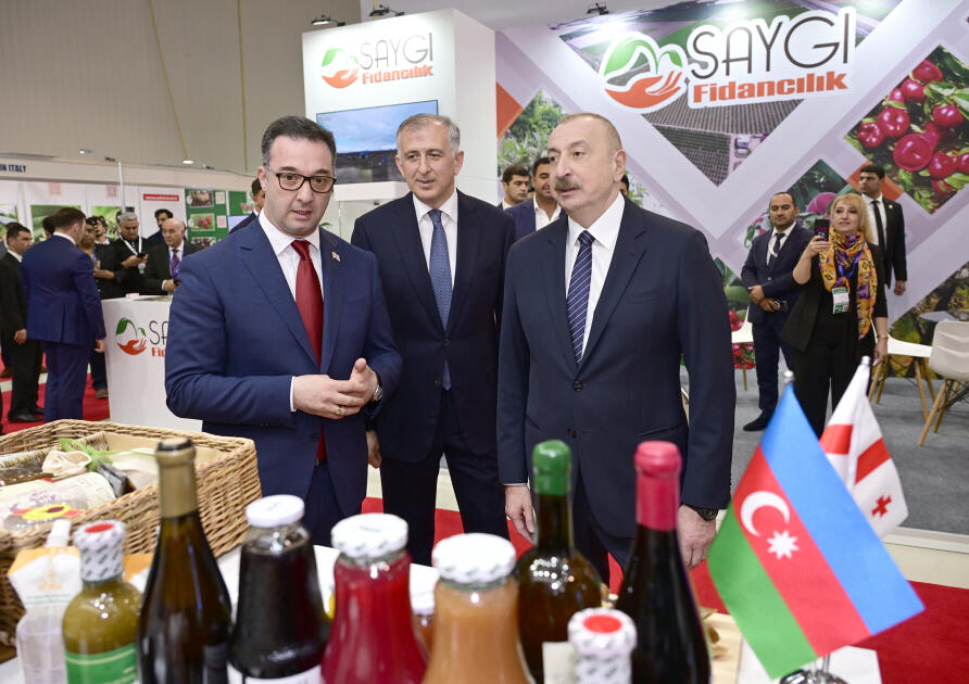 Prezident İlham Əliyev “InterFood Azerbaijan” və “Caspian Agro” sərgiləri ilə tanış olub