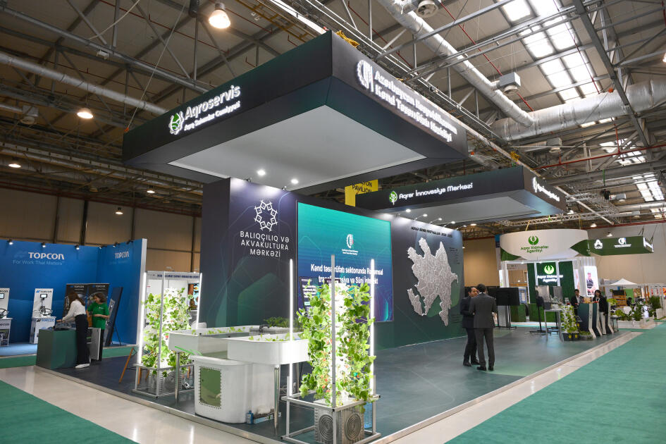Prezident İlham Əliyev “InterFood Azerbaijan” və “Caspian Agro” sərgiləri ilə tanış olub