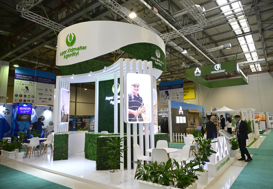 Prezident İlham Əliyev “InterFood Azerbaijan” və “Caspian Agro” sərgiləri ilə tanış olub
