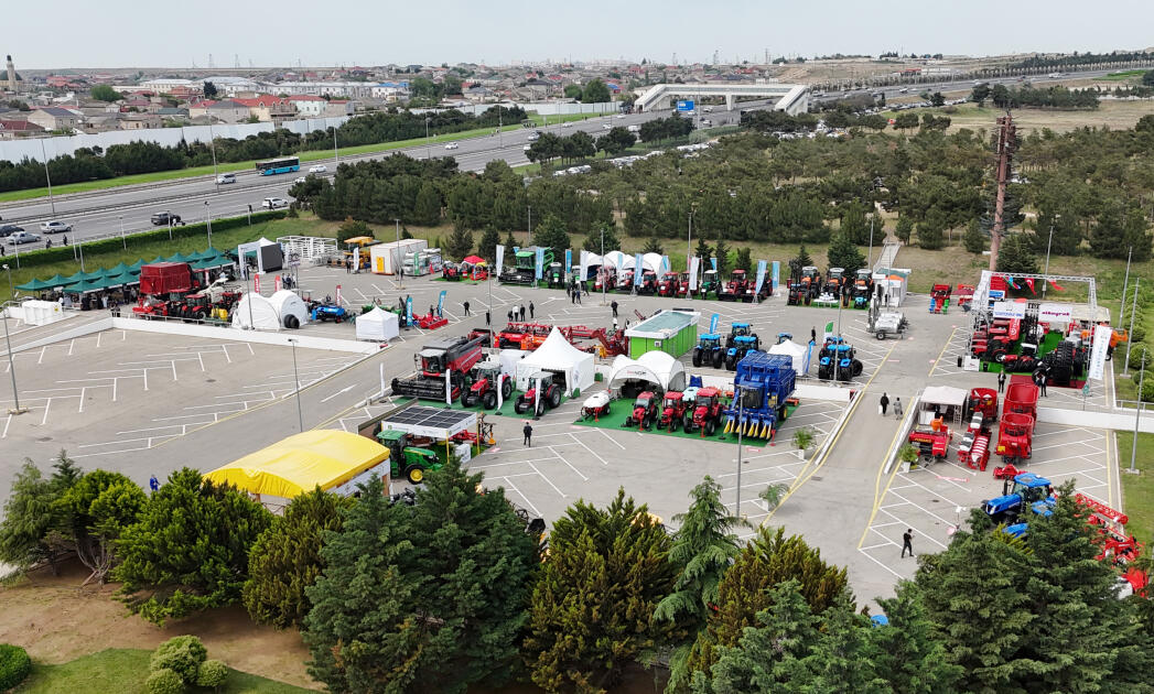 Prezident İlham Əliyev “InterFood Azerbaijan” və “Caspian Agro” sərgiləri ilə tanış olub