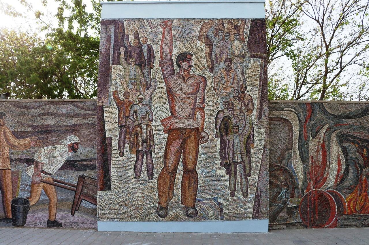 Bakıda mozaikaların bərpası davam edir