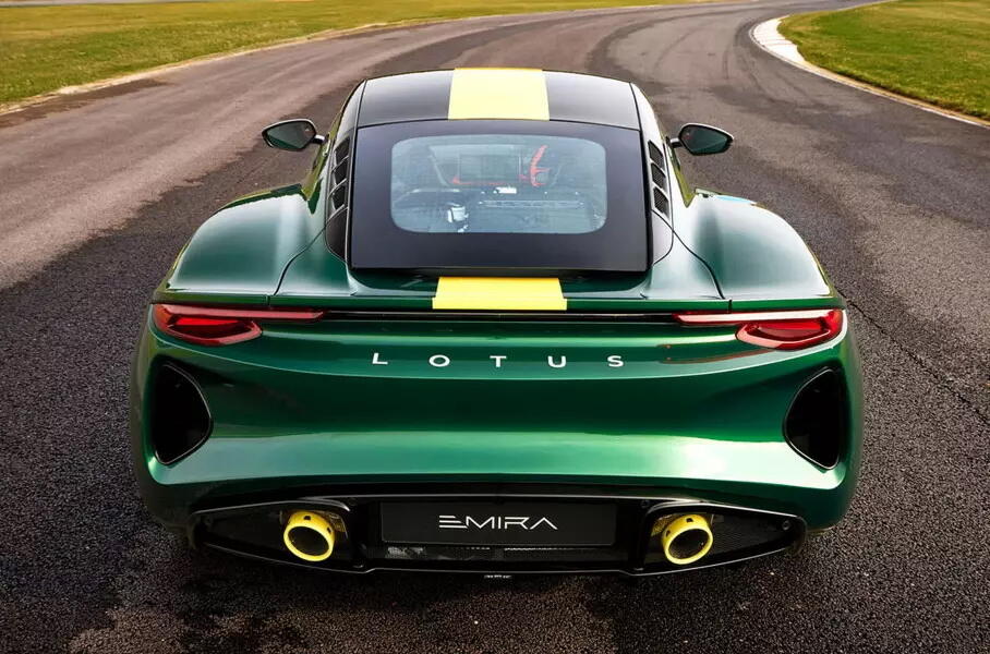 Lotus выпустил спецверсию Emira в честь титула Джима Кларка