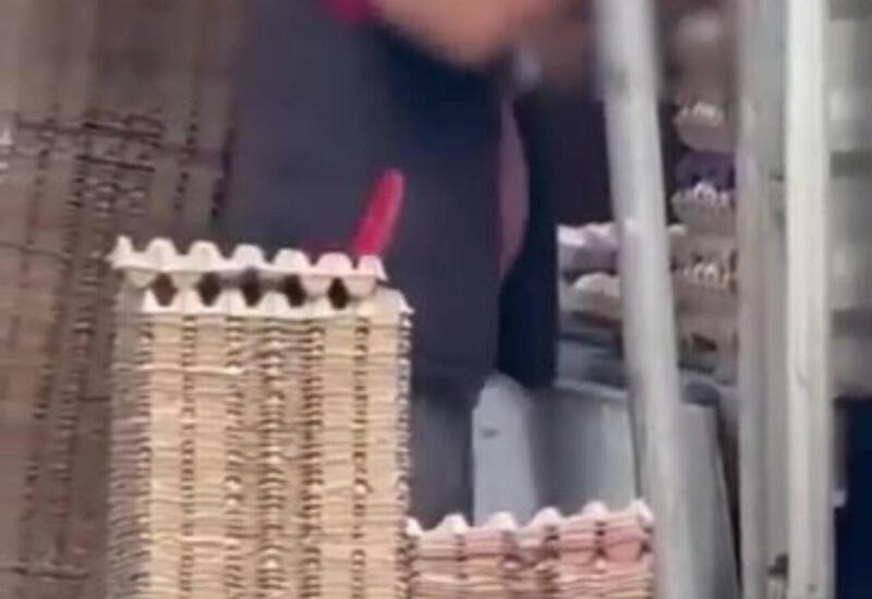 Vaxtı keçmiş yumurtaların son istifadə tarixini silən satıcı kameraya düşdü