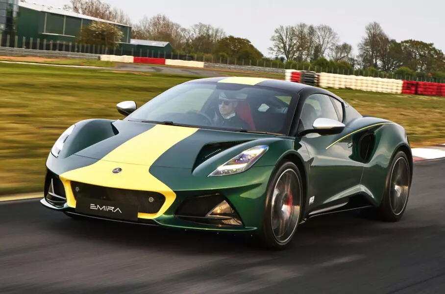 Lotus выпустил спецверсию Emira в честь титула Джима Кларка