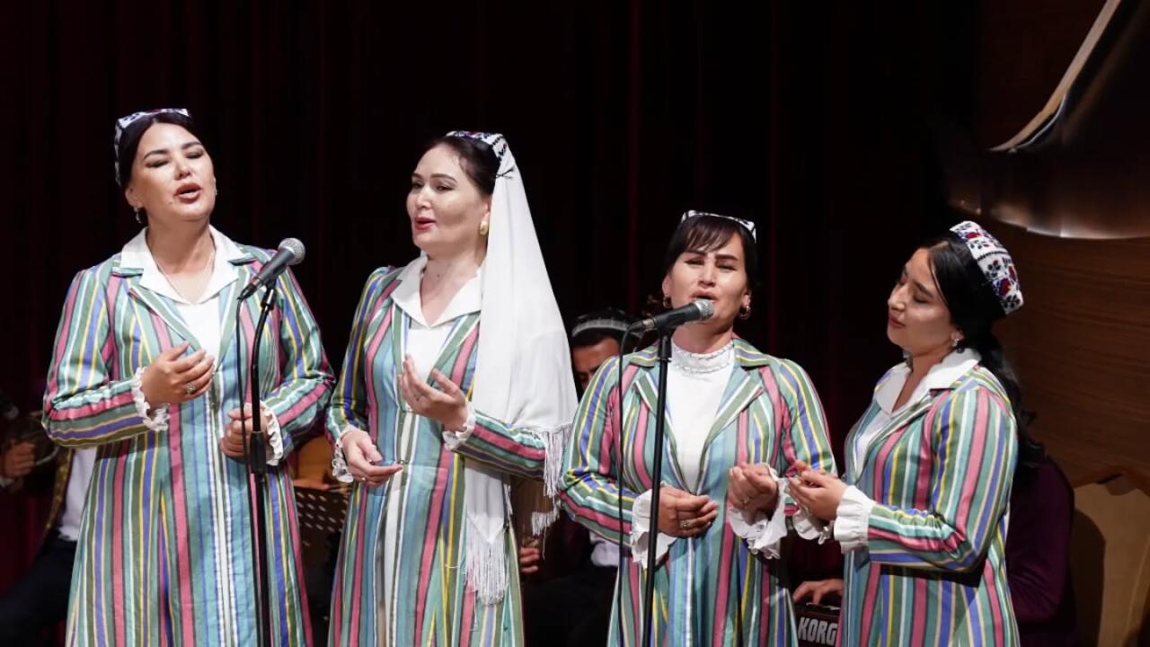 Жители Баку насладились концертом мастеров искусств из Узбекистана