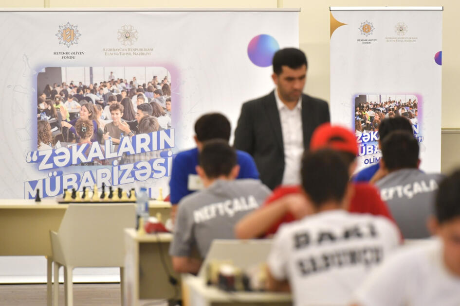 “Zəkaların mübarizəsi” olimpiadasının final mərhələsi keçirilib
