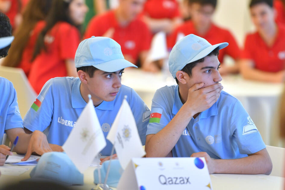 “Zəkaların mübarizəsi” olimpiadasının final mərhələsi keçirilib