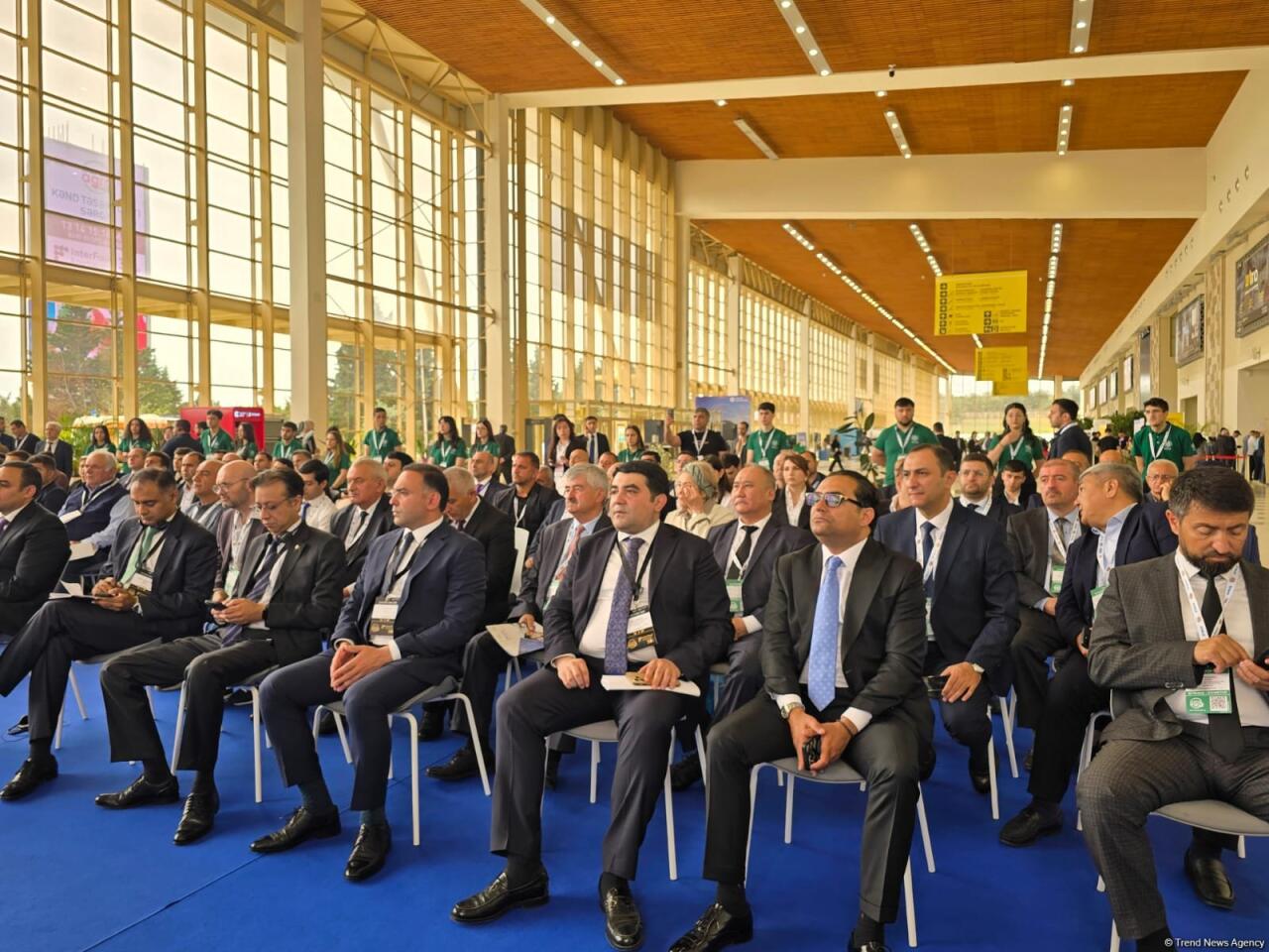 В Баку проходит второй день II Международного форума аграрных инноваций