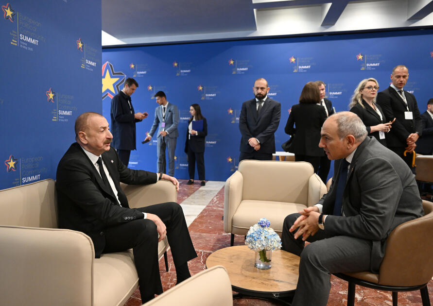 Prezident İlham Əliyev Tiranada “Avropa Siyasi Birliyi” 6-cı Zirvə toplantısının açılış mərasimində iştirak edib