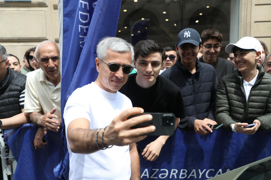 AAF sürət avtomobillərinin sərgisini təşkil edib