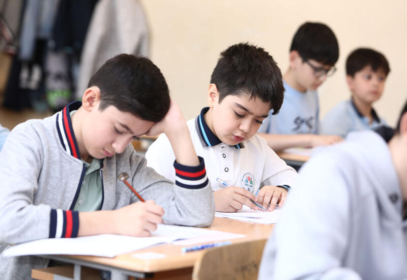 Paytaxtda 50 minə yaxın VI sinif şagirdi monitorinqdə iştirak edib