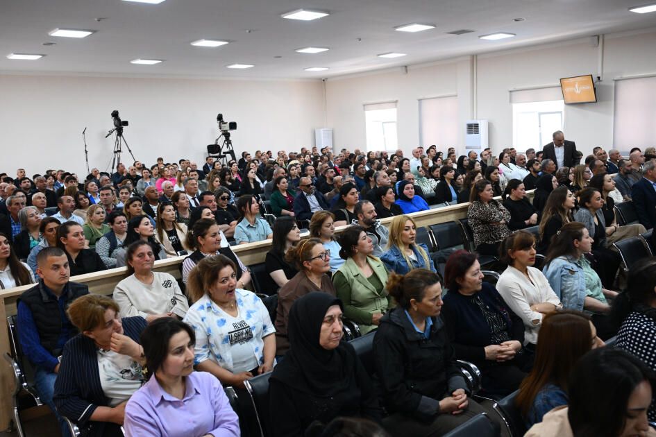 Məhkəmədə Ermənistanda və vaxtilə Azərbaycanın işğal edilmiş ərazilərində azərbaycanlılara qarşı Ermənistanın sistematik etnik təmizləmə siyasətini ifşa edən videomateriallar nümayiş olunub