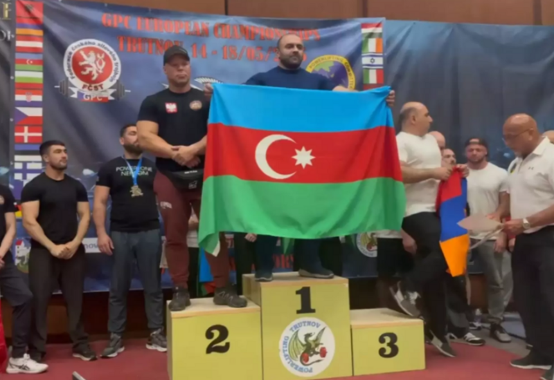 Azərbaycan idmançısı qızıl medal qazandı, erməni rəqibi kürsünü tərk etdi