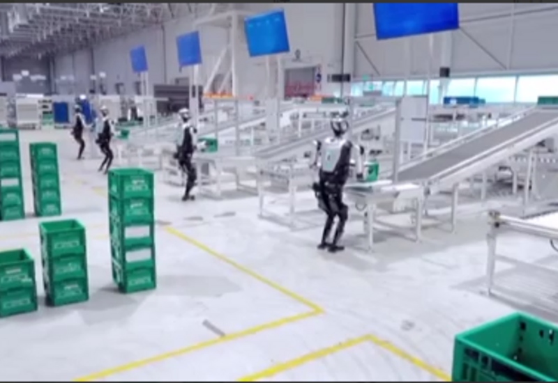 Фабрика в Шэньчжэне переходит на роботизированное производство