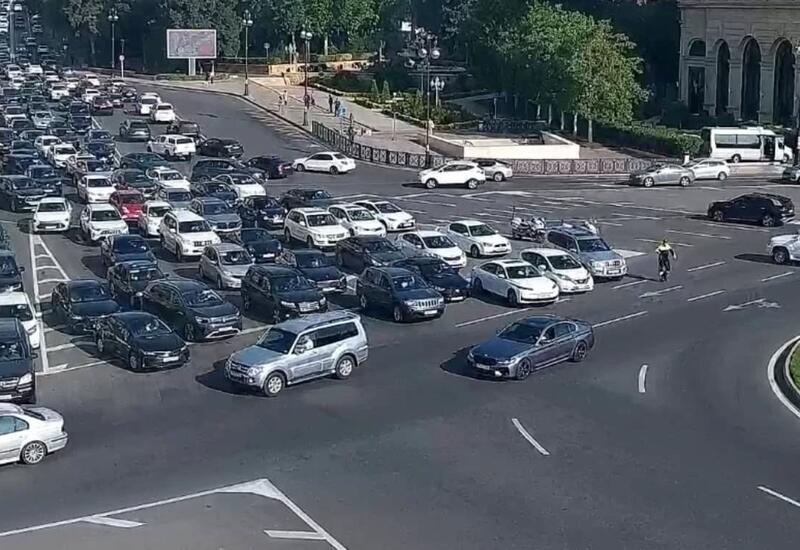 Bakıda bu yollarda sıxlıq var