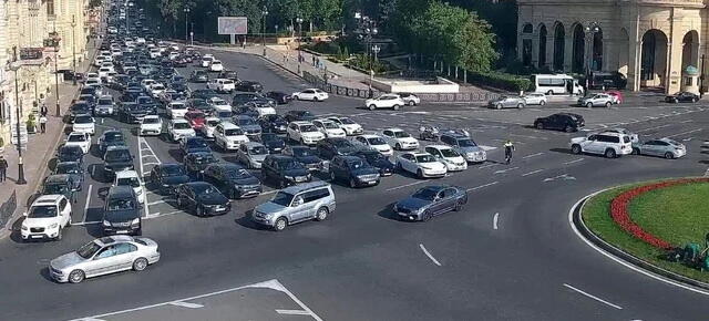 В Баку на этих дорогах наблюдаются пробки