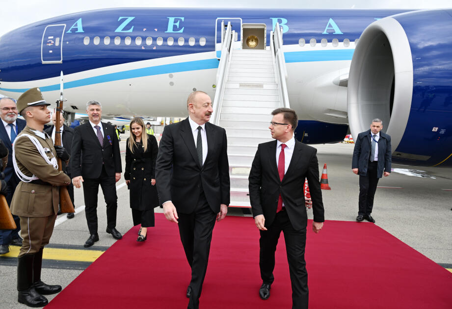 Prezident İlham Əliyev Macarıstana işgüzar səfərə gəlib