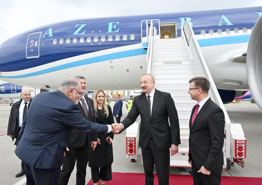 Prezident İlham Əliyev Macarıstana işgüzar səfərə gəlib