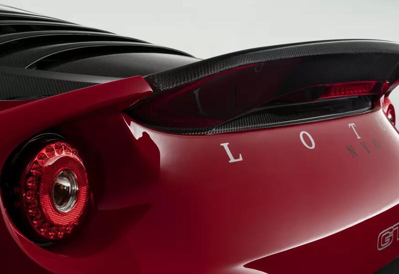 Lotus придется выпускать модели холдинга Geely на британском заводе