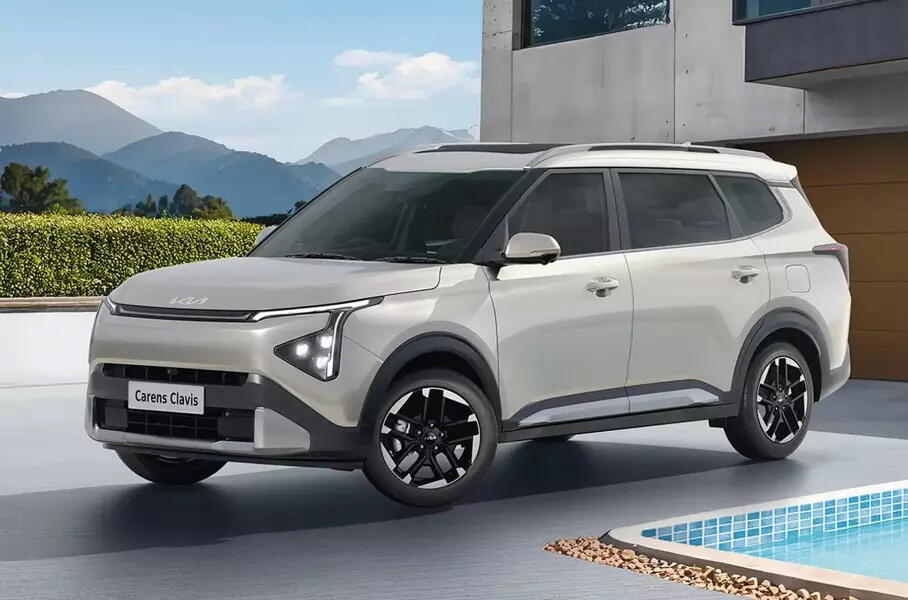 Представлен бюджетный трехрядный кроссвэн Kia Carens Clavis