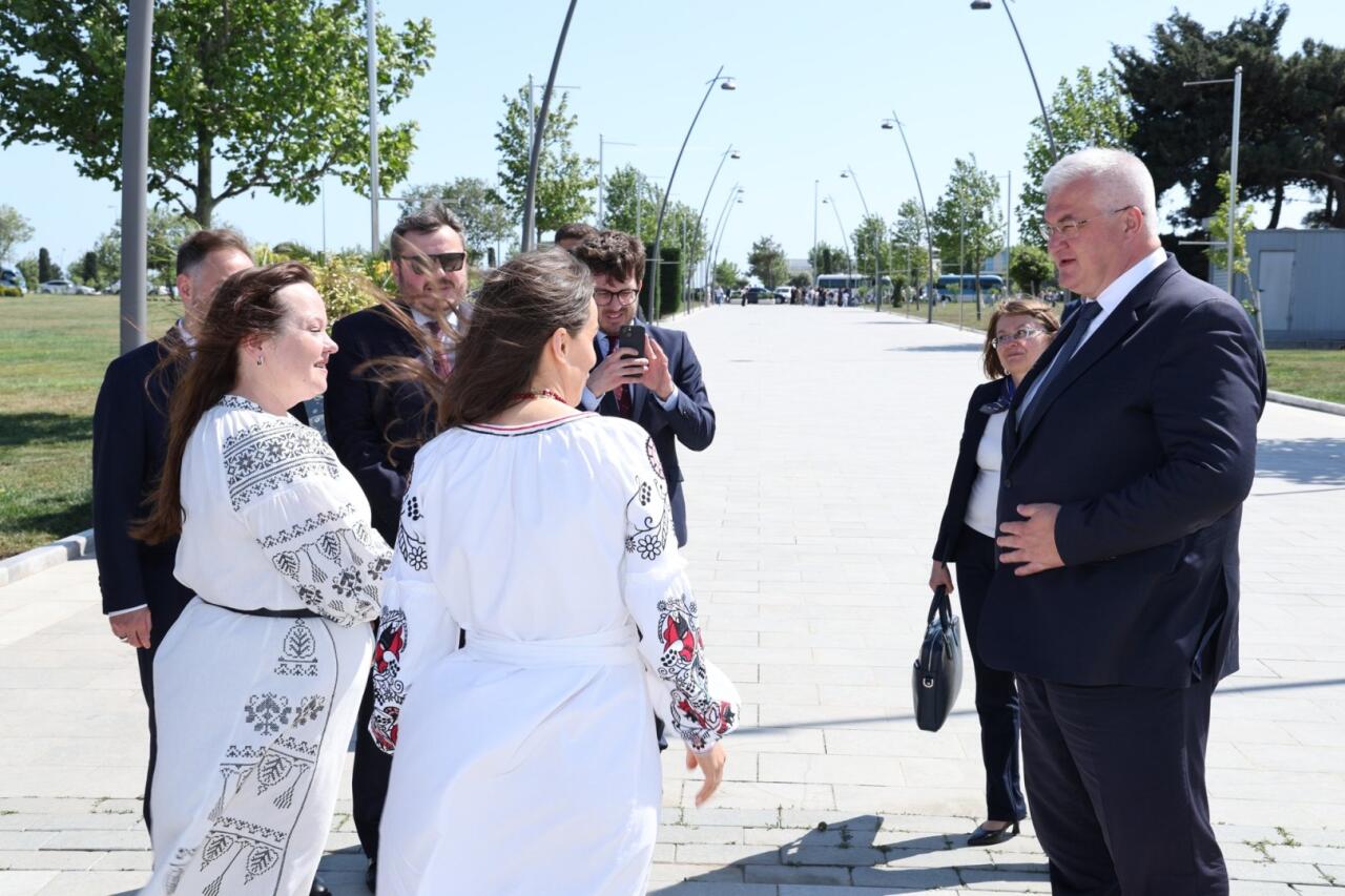Ukraynanın xarici işlər naziri ASCO-nun “Suraxanı” gəmi-muzeyini ziyarət edib