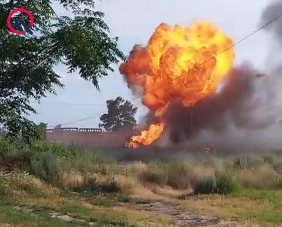 Qaz balonu partladı, avtomobil yandı