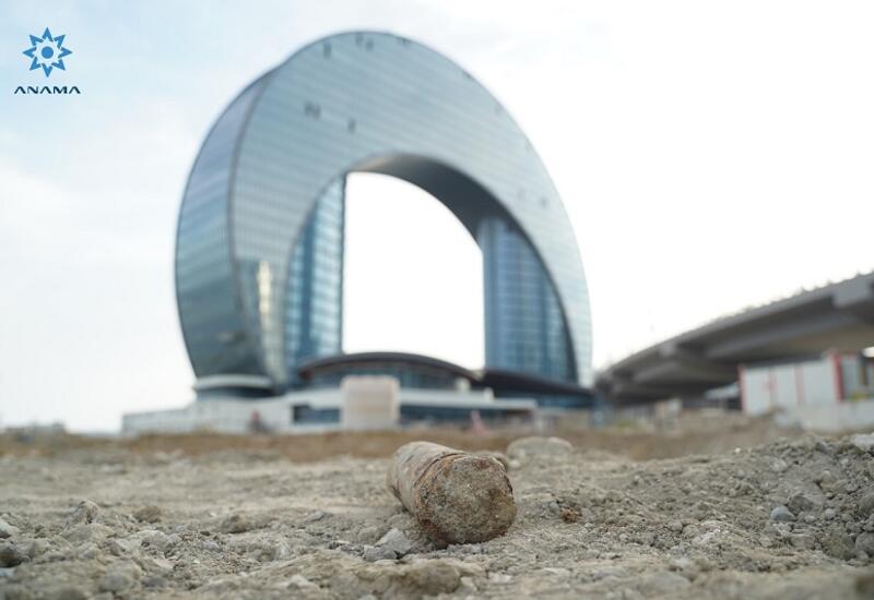 В центре Баку нашли боеприпас