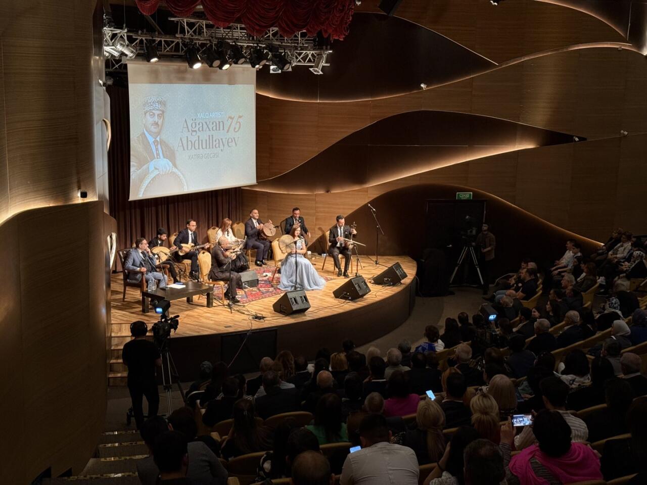 Памяти Мастера мугама Агахана Абдуллаева