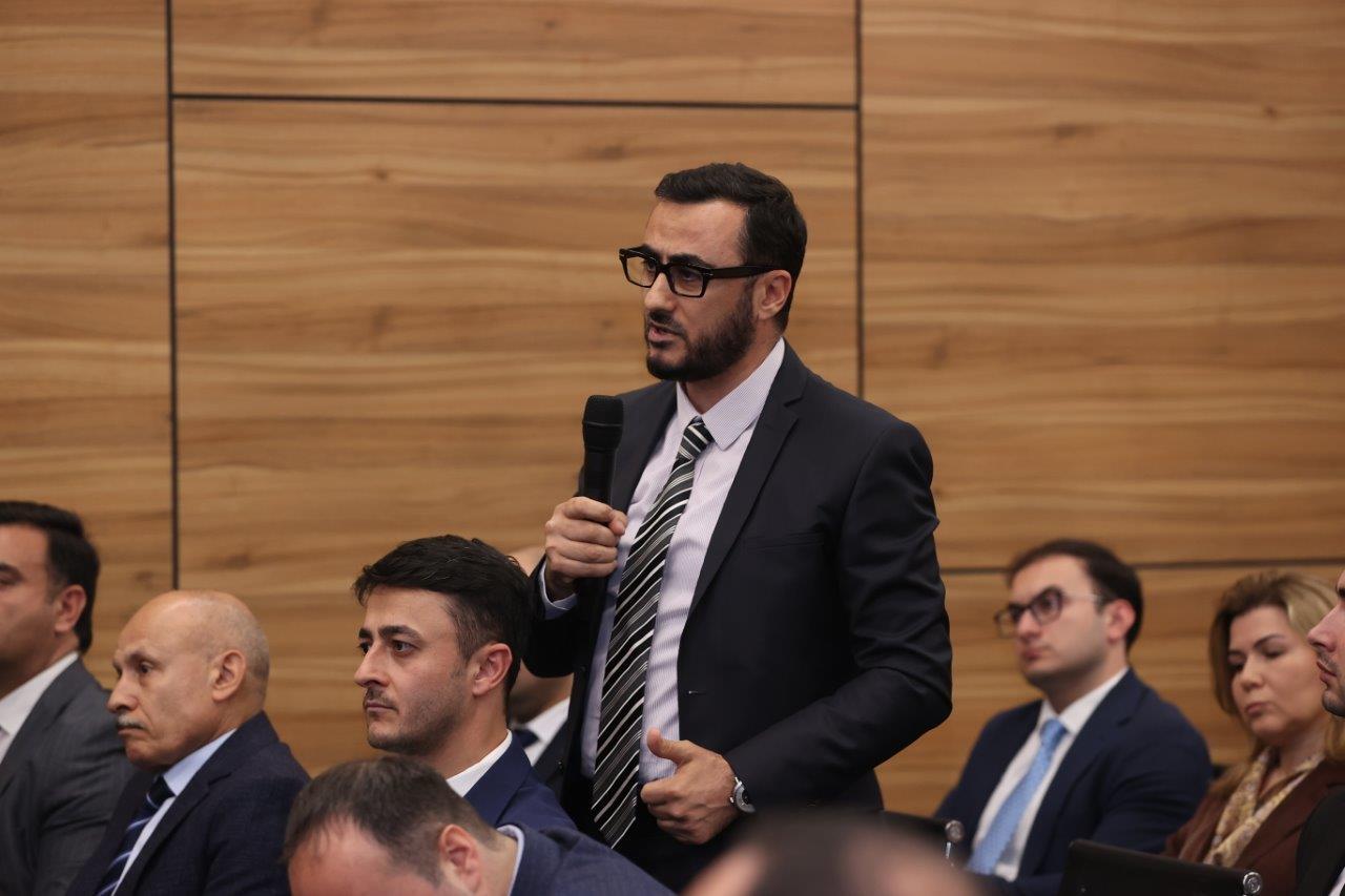 Yaşıl nəqliyyat biznesi ilə bağlı ictimai müzakirə təşkil olunub