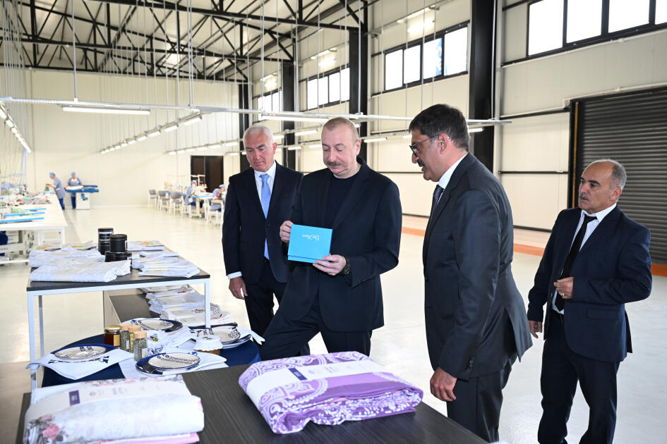 Президент Ильхам Алиев принял участие в открытии Лачинской швейной фабрики LATIFA