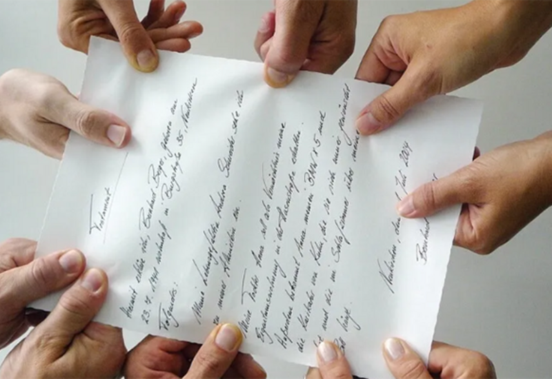 Ölən şəxsin əmlakı kimə qalmalıdır?