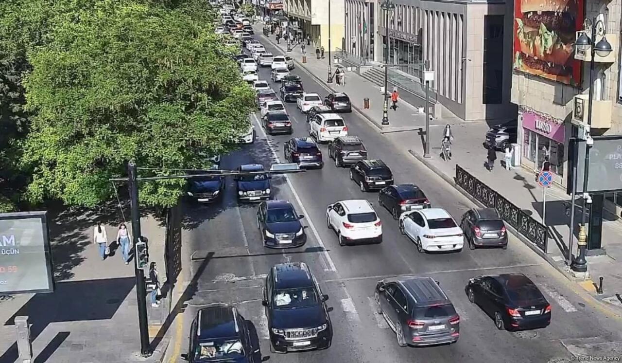 Paytaxtın bir sıra yollarında tıxac var