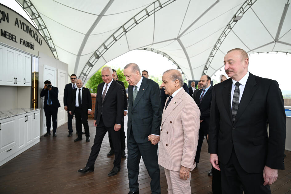 Президент Ильхам Алиев, Президент Реджеп Тайип Эрдоган и премьер-министр Мухаммад Шахбаз Шариф побывали в прогулочной зоне в городе Лачин