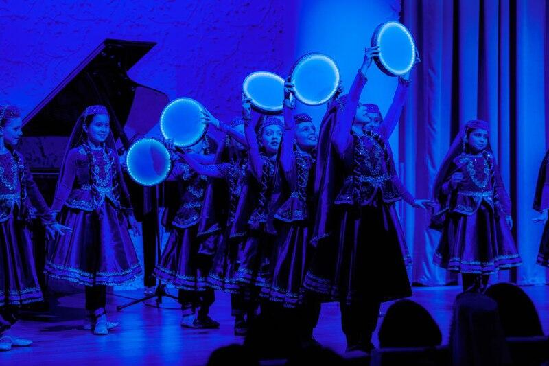 Концерт в честь Дня независимости Азербайджана в Детском центре SANAT