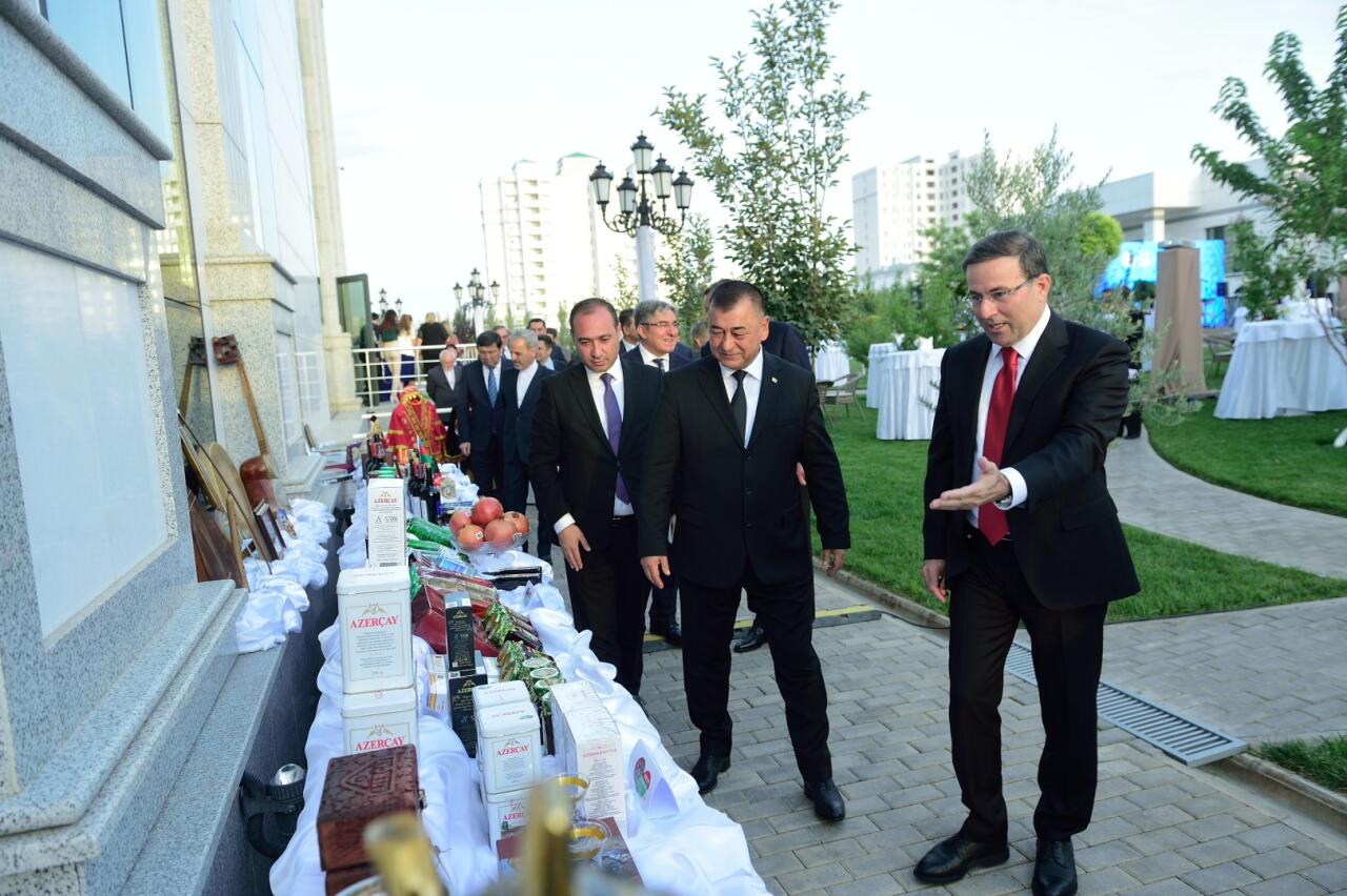 Türkmənistanda 28 May - Müstəqillik Günü qeyd olunub
