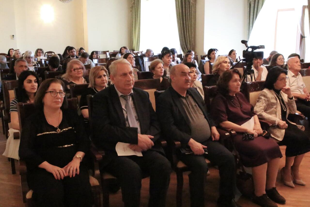 Хор имени Джахангирова дал концерт в честь 140-летия Узеира Гаджибейли