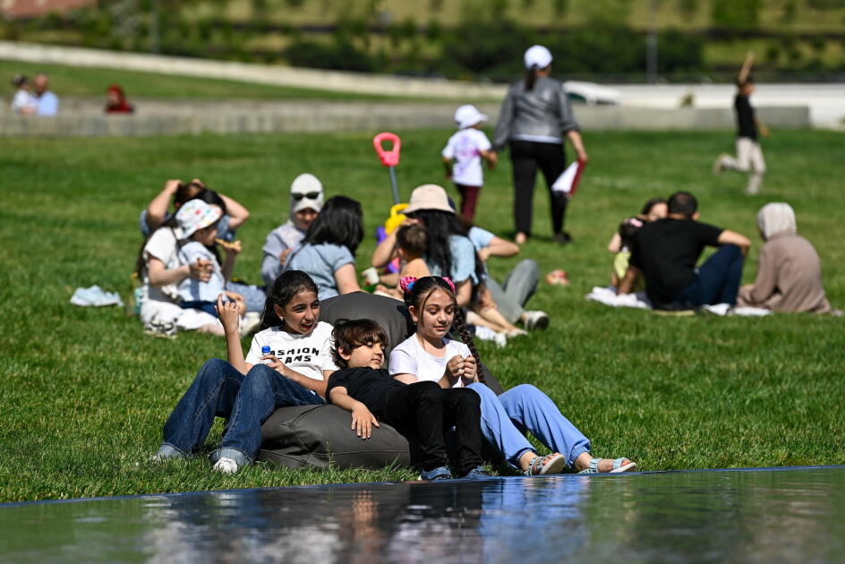 Heydər Əliyev Mərkəzinin parkında Uşaq festivalı keçirilib