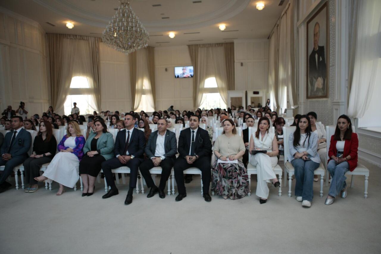 Международный день защиты детей отметили в Гяндже